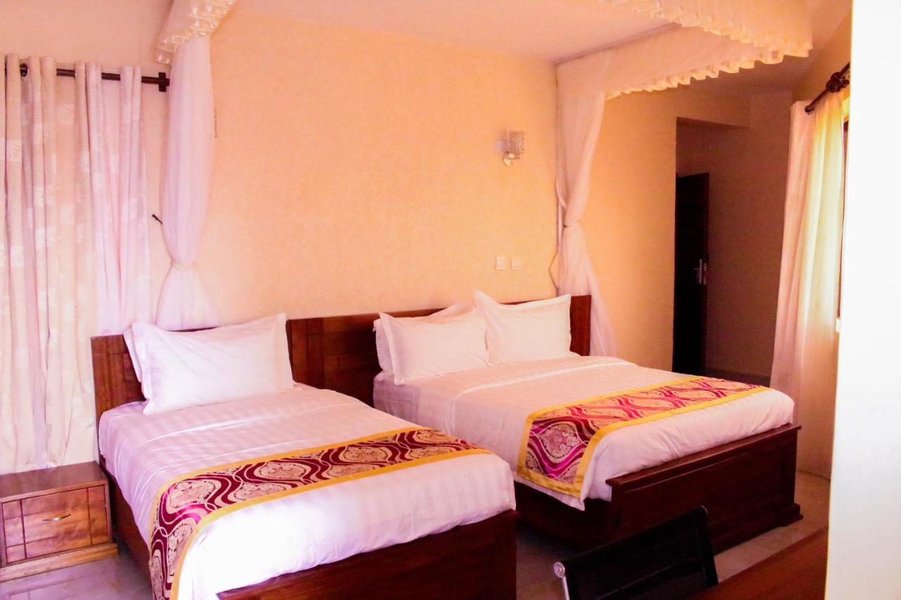 Prinias Hotel Kisumu Extérieur photo