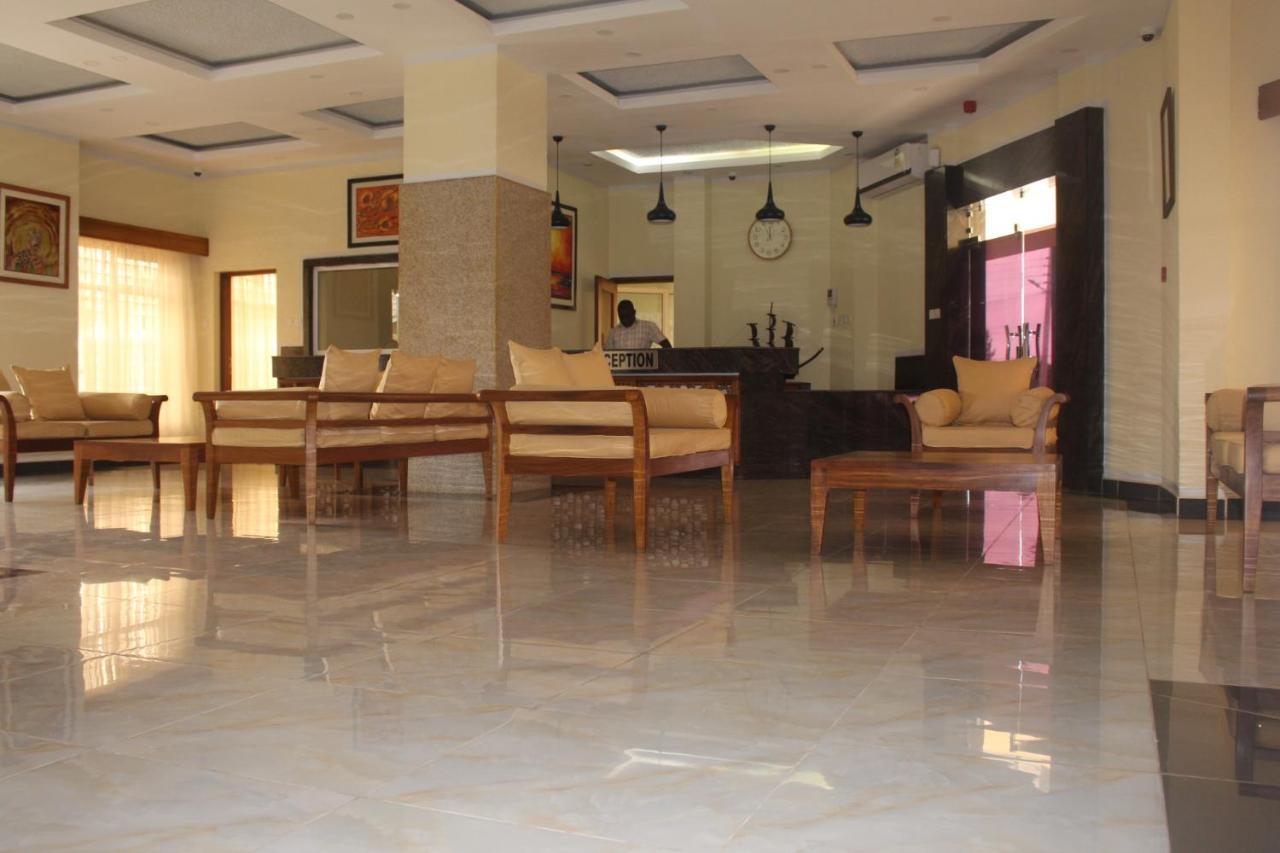 Prinias Hotel Kisumu Extérieur photo