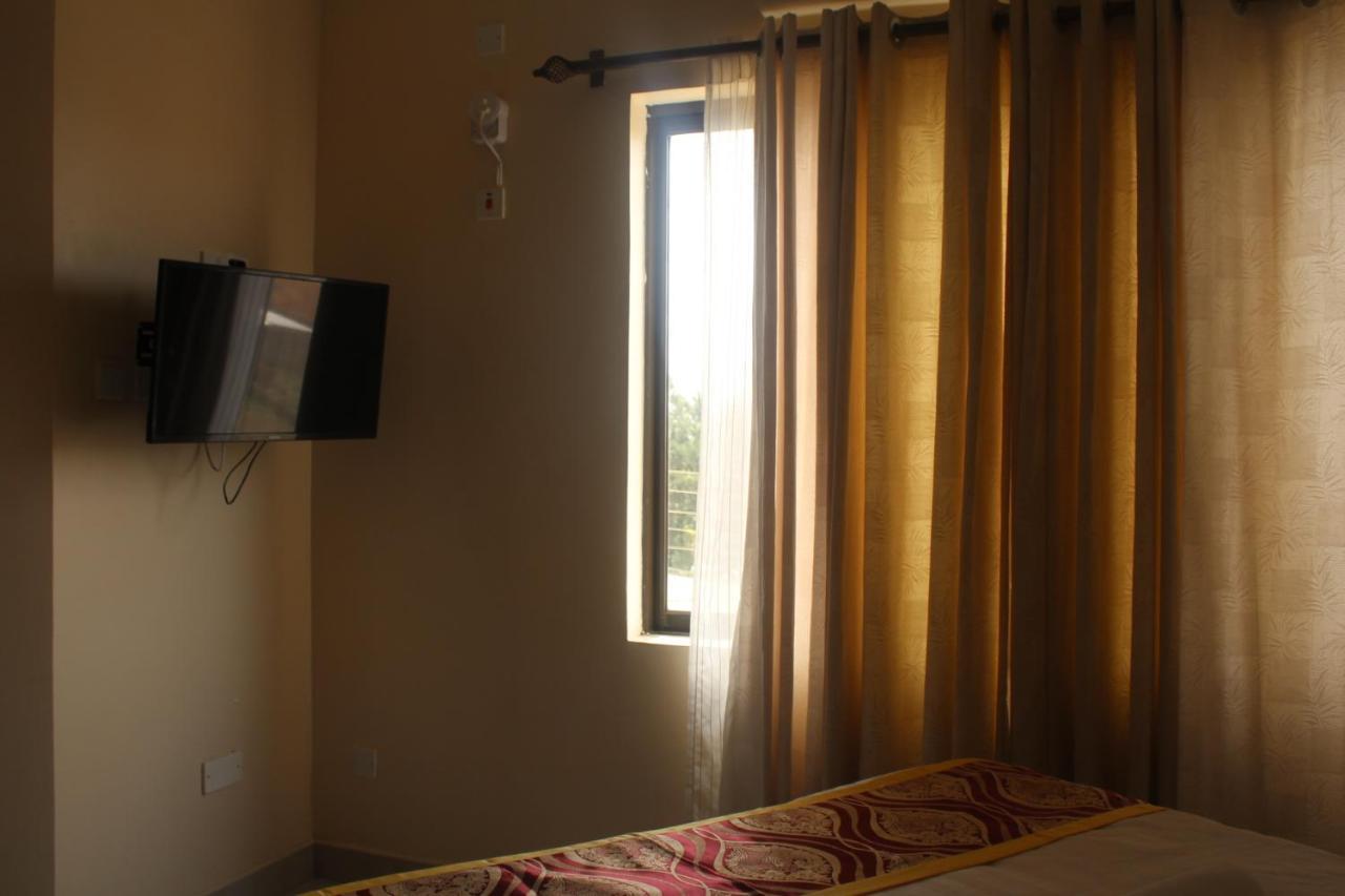 Prinias Hotel Kisumu Extérieur photo