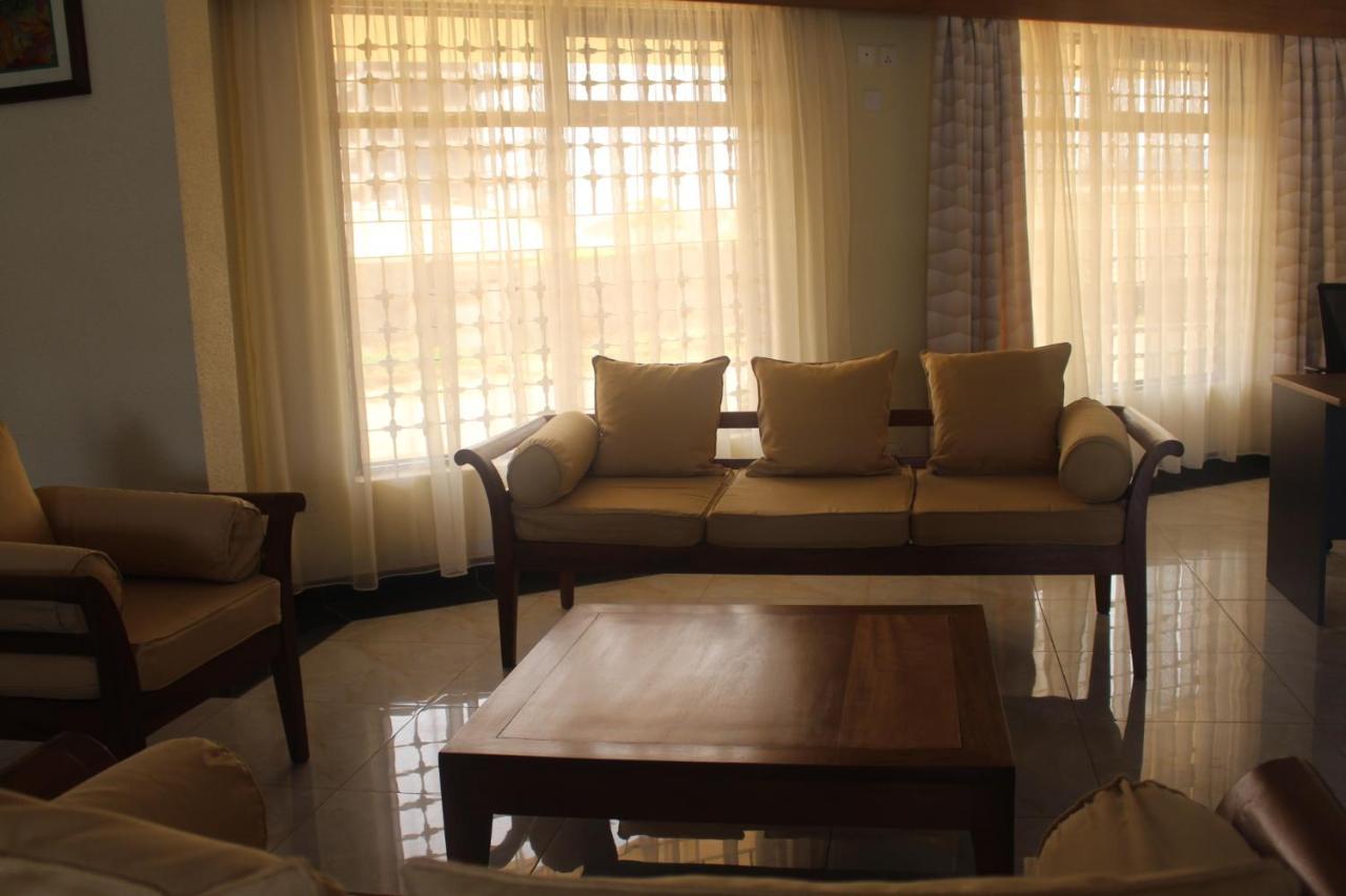 Prinias Hotel Kisumu Extérieur photo