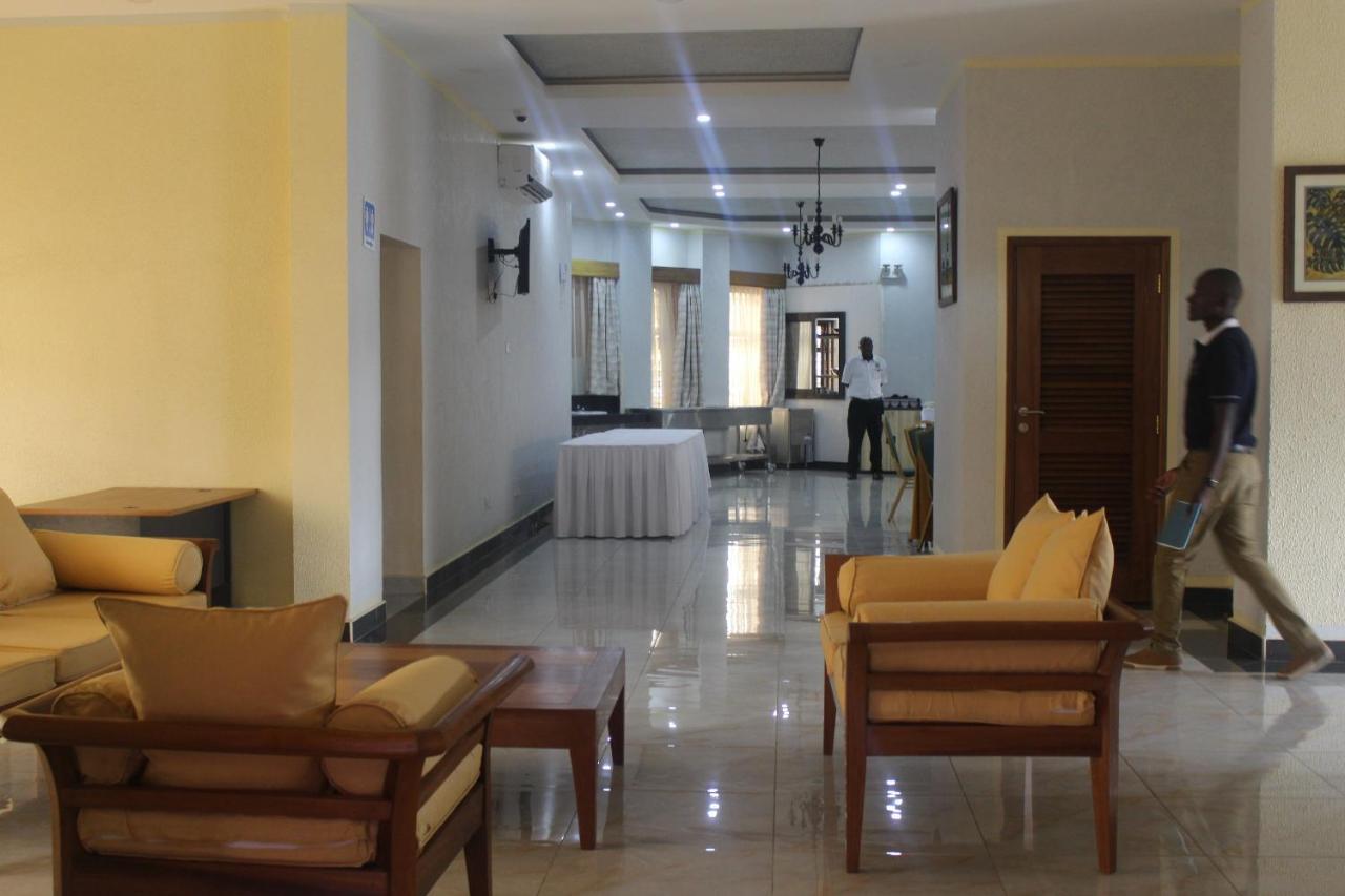 Prinias Hotel Kisumu Extérieur photo